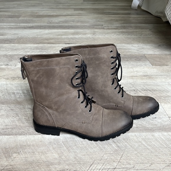 Lace Up Combat Boot with Zipper Grey/Olive green - Picture 2 of 8